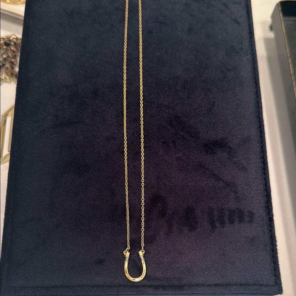 Elegant Gold Necklace